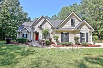 69 Meadows Creek Ln in Senoia, GA - Building Photo - Building Photo