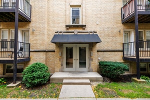 6345 N Washtenaw Ave in Chicago, IL - Building Photo - Building Photo