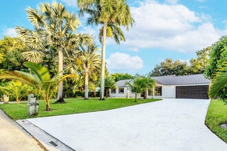 2024 Palmetto Rd in West Palm Beach, FL - Building Photo - Building Photo