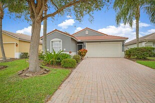 832 NW Greenwich Ct in Port St. Lucie, FL - Building Photo