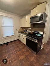 124 Lyon St, Unit 3 in Paterson, NJ - Building Photo - Building Photo