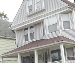 10805 Hull Ave in Cleveland, OH - Building Photo - Building Photo