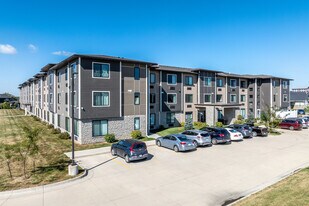 Liberty Landing in West Des Moines, IA - Building Photo