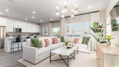 11442 S Hollybrook Loop in South Jordan, UT - Building Photo - Building Photo