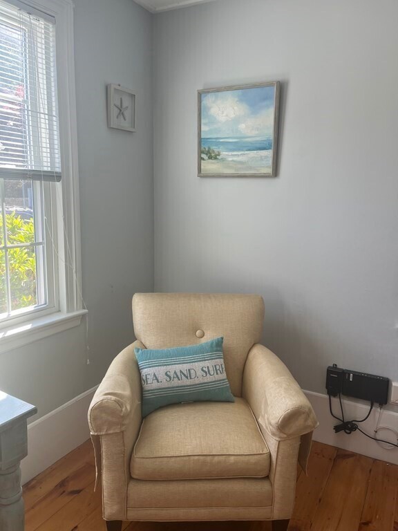 21 Blaney St, Unit #1 in Swampscott, MA - Foto de edificio - Building Photo