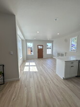 392 NE 91st Ave in Portland, OR - Building Photo - Building Photo