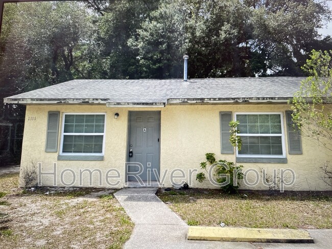 1111 Tuskegee St in Leesburg, FL - Building Photo - Building Photo