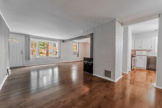 3635 N Oconto Ave in Chicago, IL - Building Photo - Building Photo
