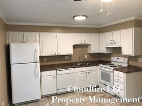 201 James Cir in Oxford, MS - Building Photo - Building Photo