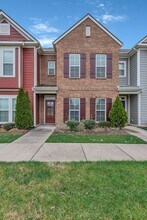 305 Dursley Ln in Spring Hill, TN - Building Photo - Building Photo