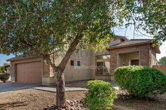 5215 W Hasan Dr in Phoenix, AZ - Building Photo - Building Photo
