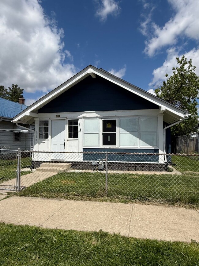 property at 1232 E 28th St