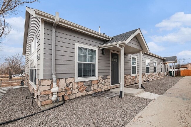 property at 6665 Knox Ct