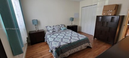415 NE 2nd St in Hallandale Beach, FL - Building Photo - Building Photo