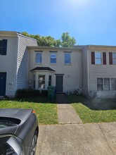 1007 Oaks Pkwy SE in Smyrna, GA - Building Photo - Building Photo