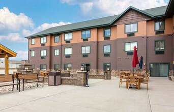 Furnished Studio-Minot in Minot, ND - Building Photo - Building Photo