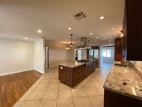 7040 Neri Dr in La Mesa, CA - Building Photo - Building Photo