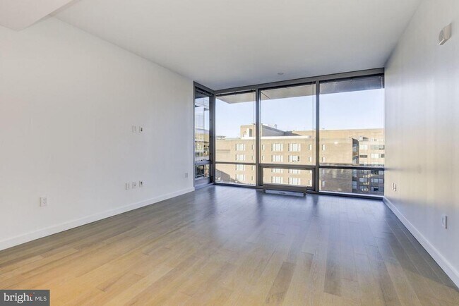 1111 24th St NW in Washington, DC - Building Photo - Building Photo