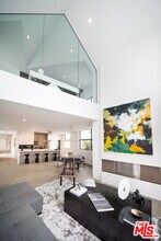 8600 Wilshire Blvd in Beverly Hills, CA - Building Photo - Building Photo