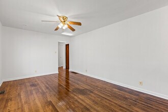 2057 Heather Way in Lexington, KY - Building Photo - Building Photo