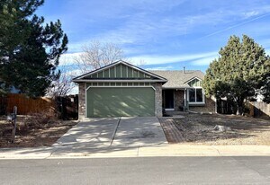 4865 S Espana Ln in Centennial, CO - Building Photo