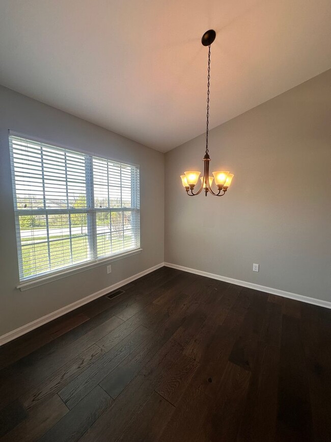 16303 Rockcrest View Ln in Louisville, KY - Building Photo - Building Photo