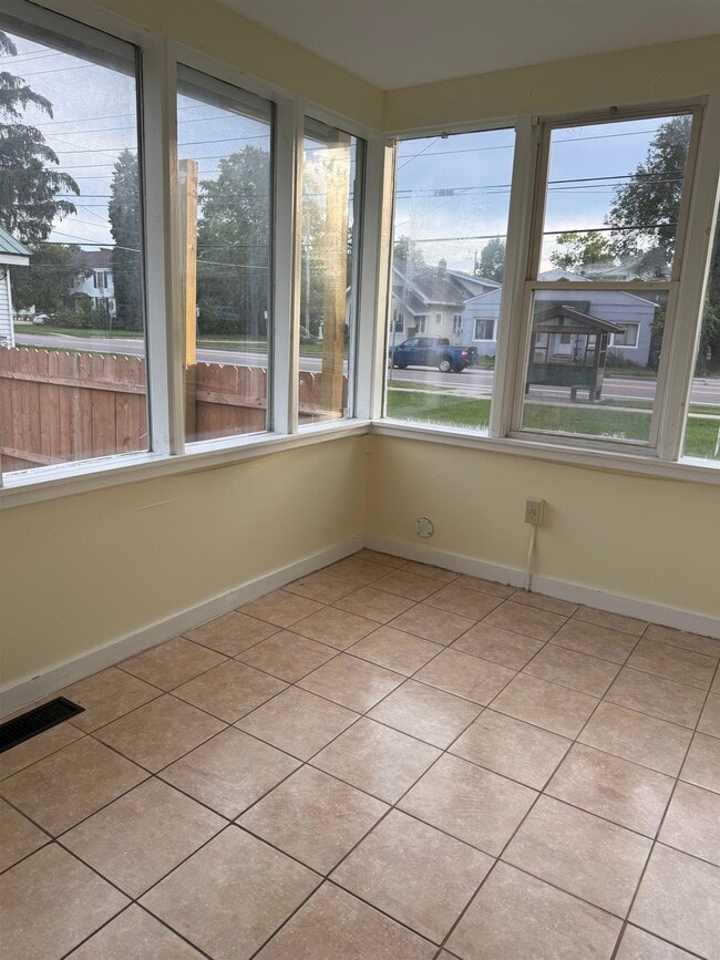 1540 North Ave in Burlington, VT - Building Photo - Building Photo