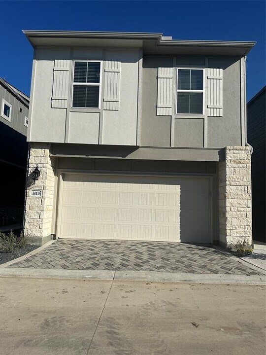 3113 Moontide Ln in Houston, TX - Building Photo