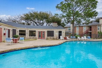 Crescent At Cityview in Houston, TX - Foto de edificio - Building Photo