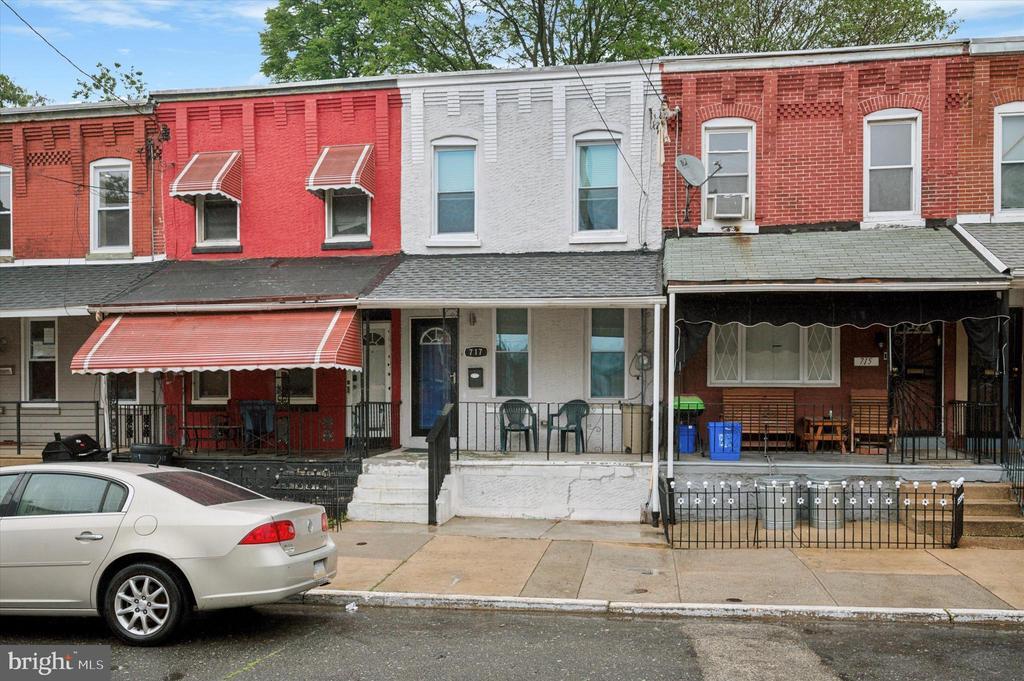 717 N 38th St in Philadelphia, PA - Building Photo