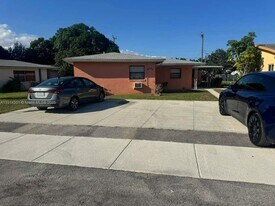 2345 NW 28th St in Oakland Park, FL - Building Photo
