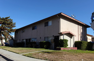 4702 Canoga St Apartments