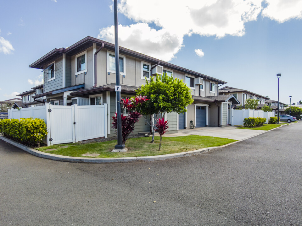 Nohona at Kapolei in Kapolei, HI - Building Photo