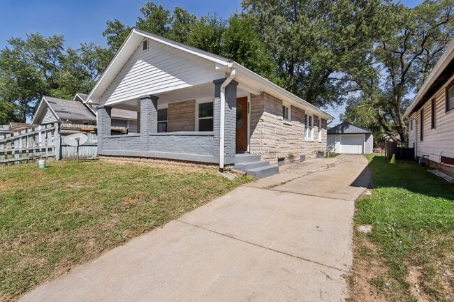 Coming Soon! West Side Two Bedroom Home wi in Indianapolis, IN - Building Photo - Building Photo