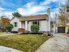 2590 E 2100 S in Salt Lake City, UT - Building Photo