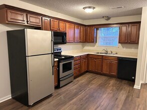 1100 NW Willow Dr in Grain Valley, MO - Building Photo - Building Photo