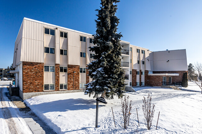 Peace Grove Estates in Edmonton, AB - Building Photo - Building Photo