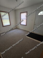 650 E 4th St in Hobart, IN - Building Photo - Building Photo