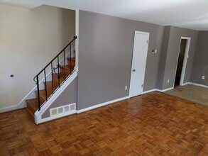 2336 Fairview Terrace in Alexandria, VA - Building Photo - Building Photo