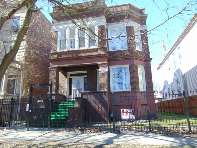 7342 S Harvard Ave, Unit 2