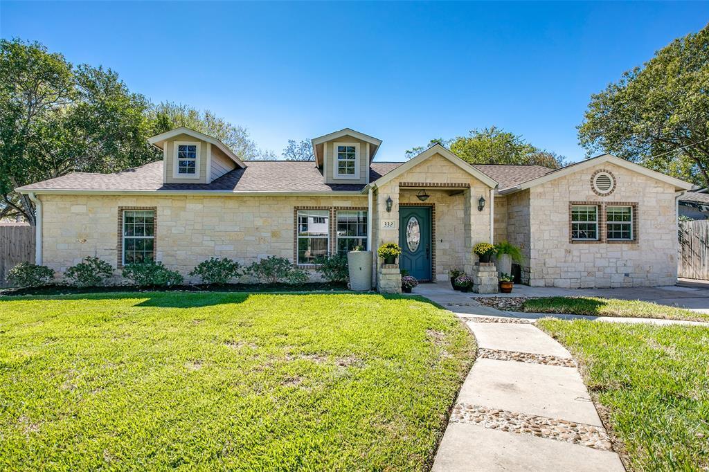 332 Tuttle Rd in San Antonio, TX - Building Photo