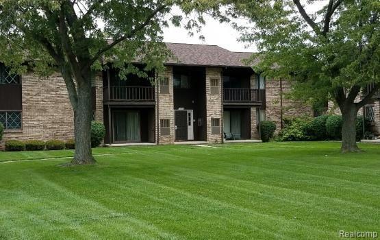 property at 250 E Thirteen Mile Rd