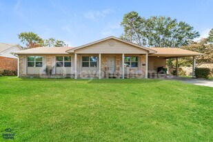 6 Shoshoni Dr in Sherwood, AR - Building Photo