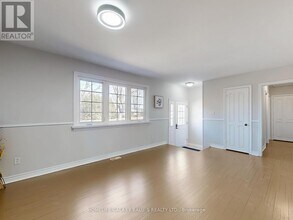 1247 Kaladar Dr in London, ON - Building Photo - Building Photo