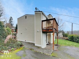 218 10th St, Unit 4 in Snohomish, WA - Building Photo
