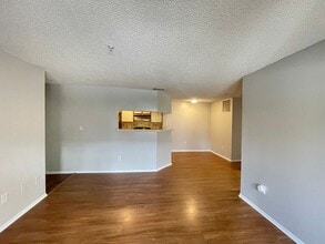 249 Afton Square in Altamonte Springs, FL - Building Photo - Building Photo