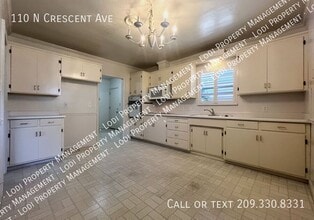 110 N Crescent Ave in Lodi, CA - Building Photo - Building Photo
