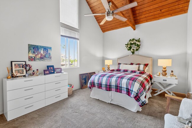 46750 Mountain Cove Dr in Indian Wells, CA - Foto de edificio - Building Photo