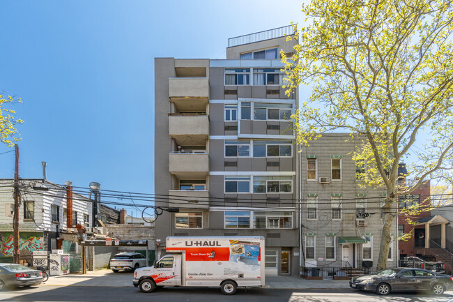 154 Skillman Ave in Brooklyn, NY - Building Photo - Building Photo