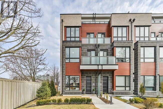 property at 115 High St W